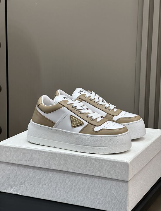 Prada Fashion Thick Sole Sneakers Soft Leather Upper Comfortable Casual Shoes