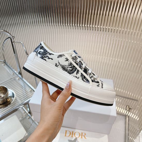 Christian Dior Embroidered Thick Sole Casual Sneakers Comfortable For Daily Wear