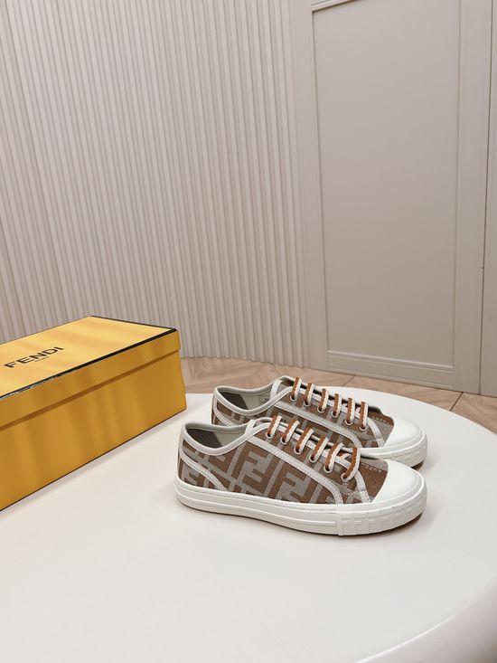 Fendi Classic Pattern Breathable Lightweight Casual Board Shoes