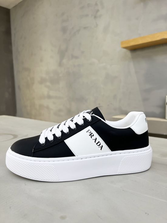 Prada Classic Elegant Leather Comfortable Casual White Shoes