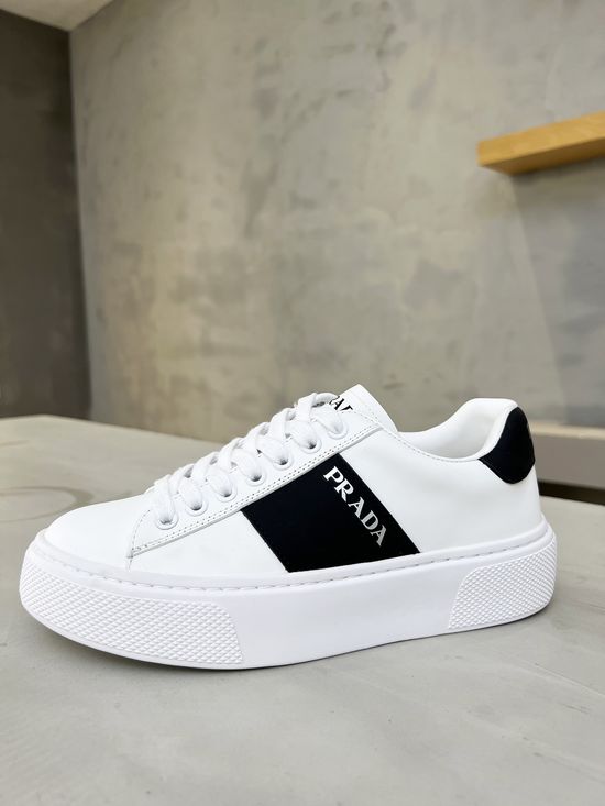 Prada Classic Elegant Leather Comfortable Casual White Shoes