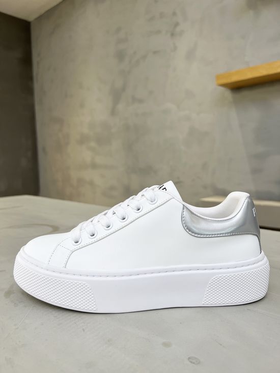 Prada Classic Elegant Leather Comfortable Casual White Shoes