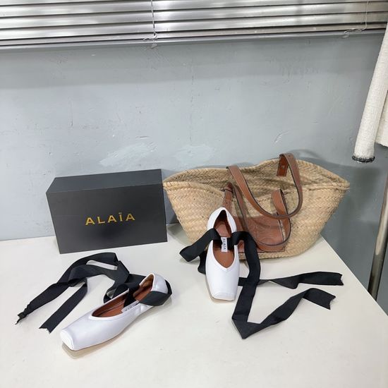 Alaia Lace-up Decor Round Toe Flat Ballet Shoes
