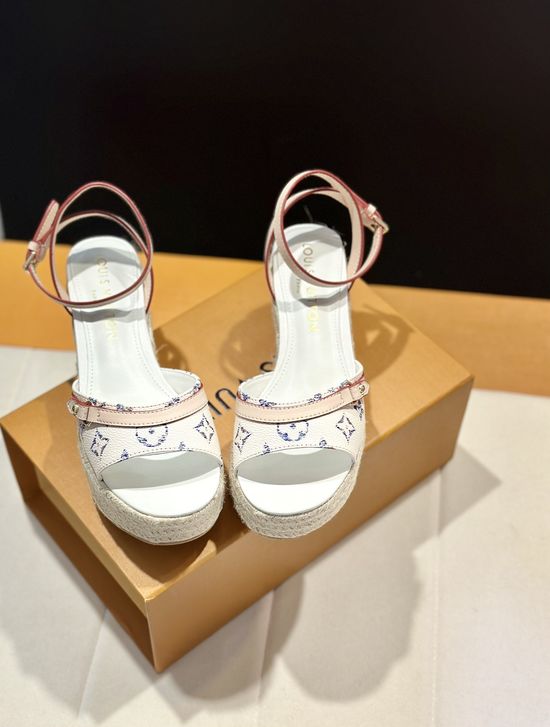 Louis Vuitton Elegant Espadrille Wedge Comfortable Sandals