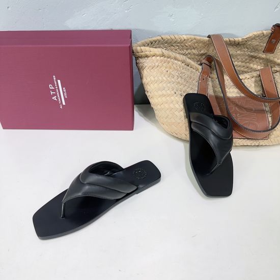 Atp Atelier Minimalist Genuine Leather Thong Flip Flops