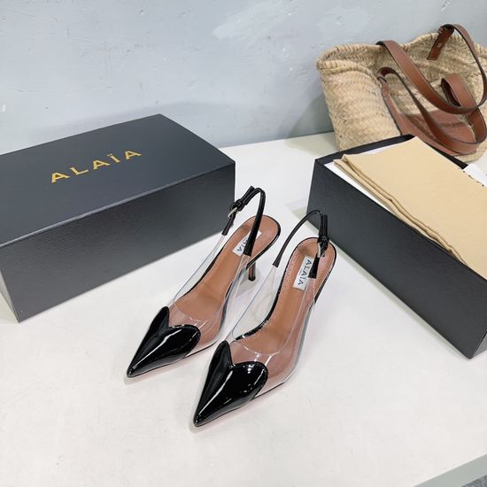 Alaia Heart Decor Pointed Toe Flat Slide Sandals