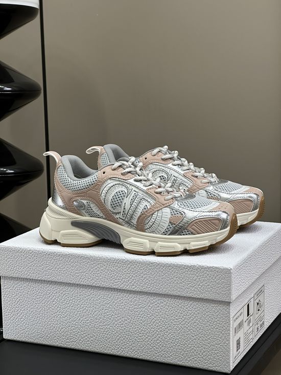 Christian Dior Trendy Casual Sneakers With Premium Detailed Design