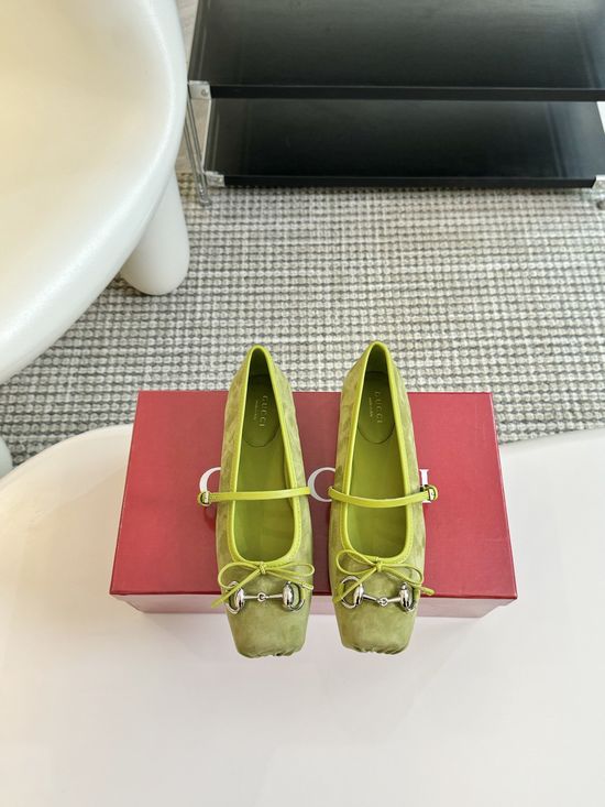 Gucci Suede Square Toe Buckle Elegant Ballet Flats