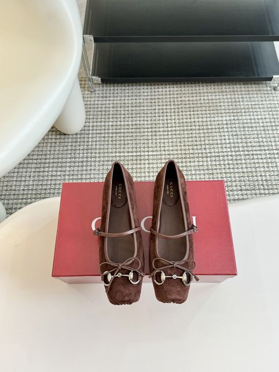 Gucci Suede Square Toe Buckle Elegant Ballet Flats