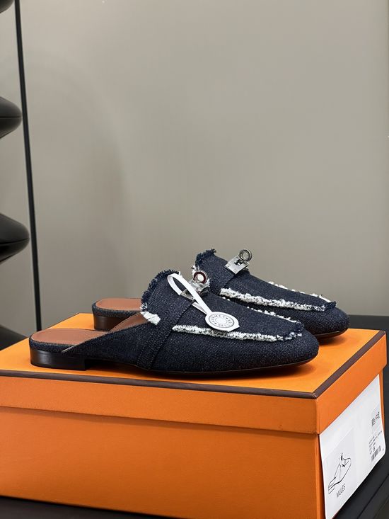 Hermes Classic Slip-On Mules With Premium Leather Lining