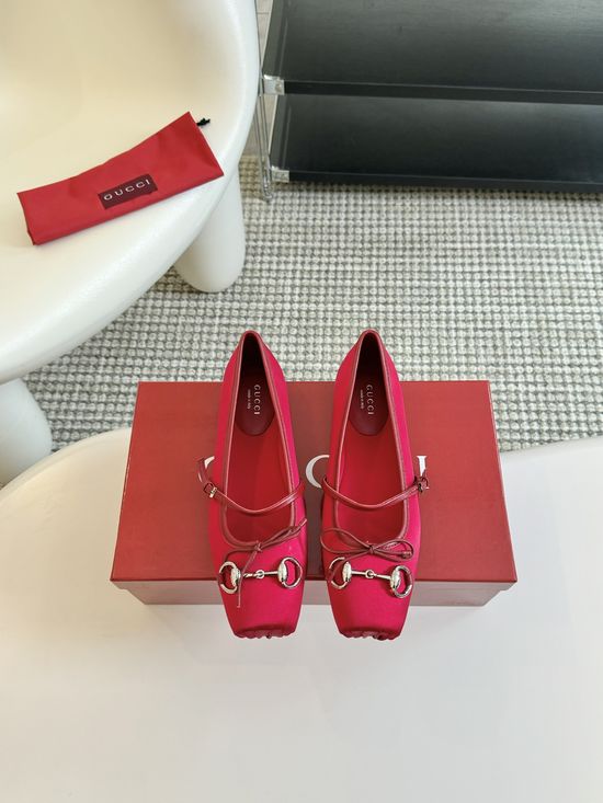 Gucci Square Toe Buckle Elegant Silk Ballet Flats