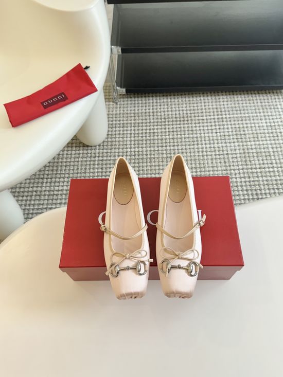Gucci Square Toe Buckle Elegant Silk Ballet Flats