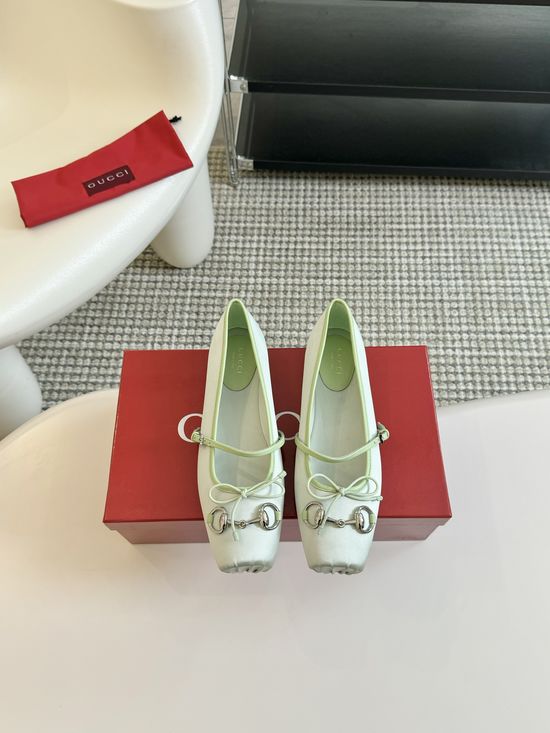 Gucci Square Toe Buckle Elegant Silk Ballet Flats