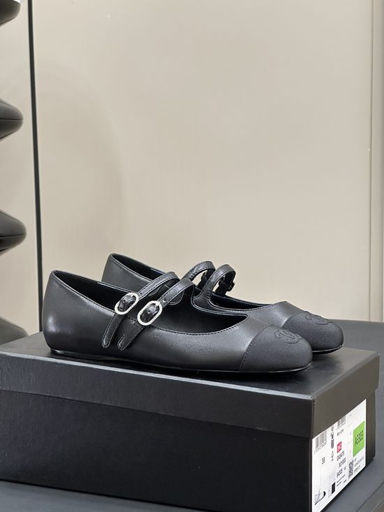 Chanel Round Toe Elegant Lambskin Mary Jane Flats