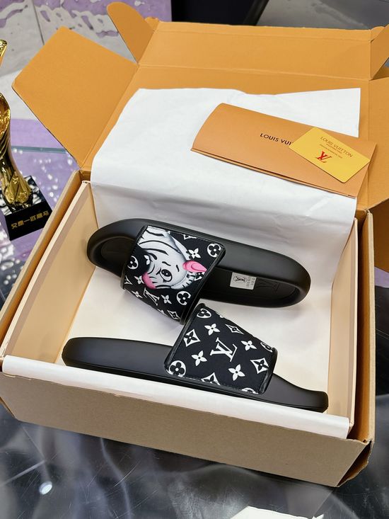 Louis Vuitton Premium Denim Upper Slippers With Comfortable Soft Sole