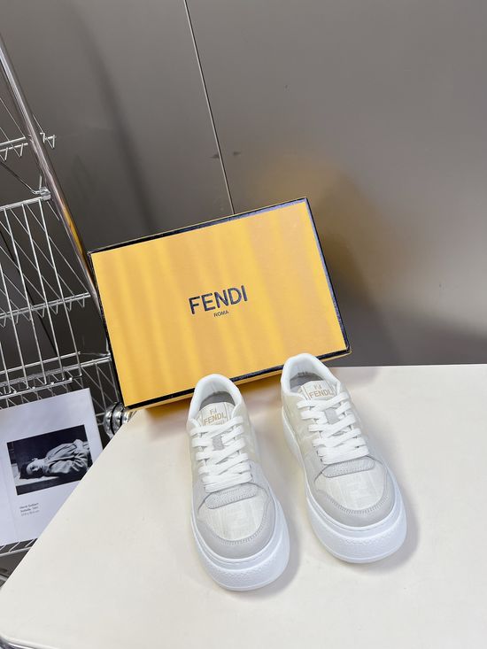 Fendi Stitched Splicing Thick Sole Height Boosting Sneakers
