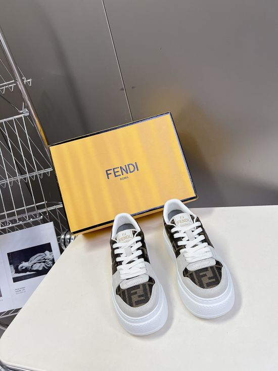 Fendi Stitched Splicing Thick Sole Height Boosting Sneakers