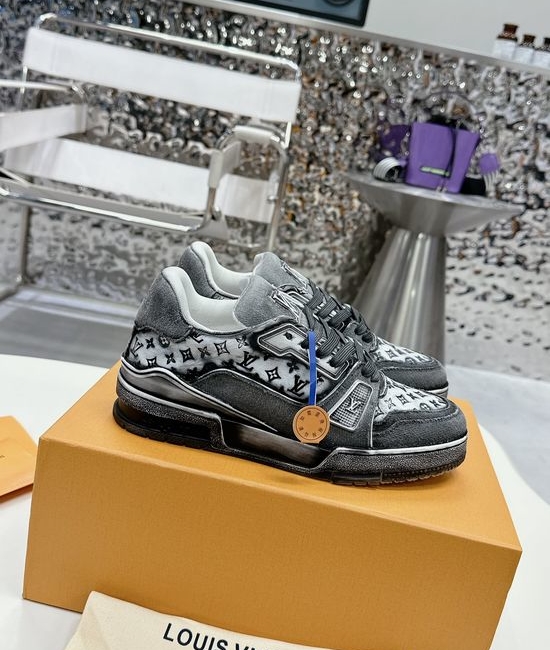 Louis Vuitton LV Premium Washed Leather Retro Basketball Sneakers Comfortable Non-slip