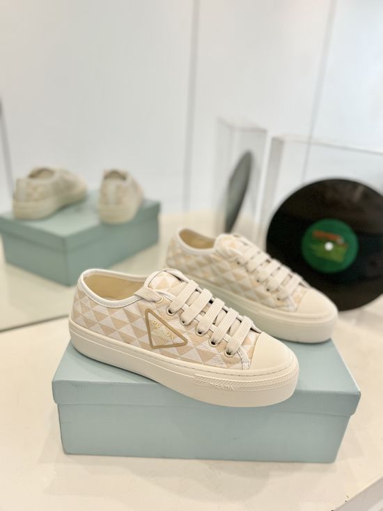 Prada Embroidered Canvas Lightweight Classic Daily Casual Sneakers