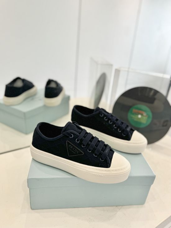 Prada Embroidered Canvas Lightweight Classic Daily Casual Sneakers
