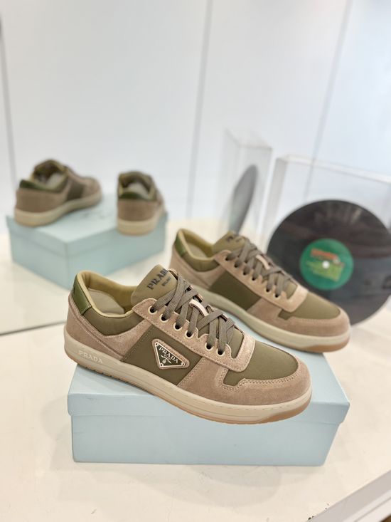 Prada High Quality Minimalist Sporty Leather Comfort Sneakers