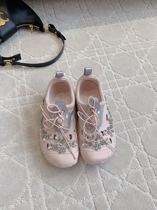 Crocs Rhinestone Pearl Decorated Classic Comfort Clogs