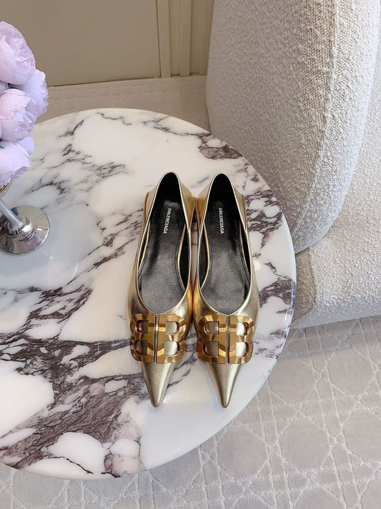 Balenciaga Pointed Toe Flat Shoes Classic Buckle Decor Leather Sole
