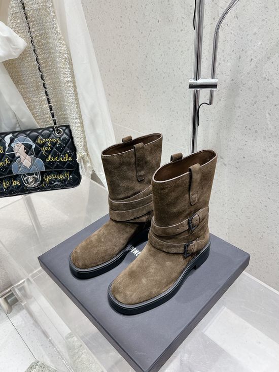 Ann Demeulemeester Stylish Knee High Combat Boots For Daily Wear