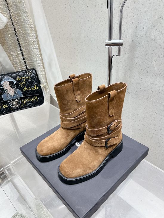 Ann Demeulemeester Stylish Knee High Combat Boots For Daily Wear