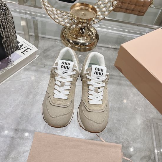 Miu Miu Classic Paneled Comfortable Elevated Casual Sneakers