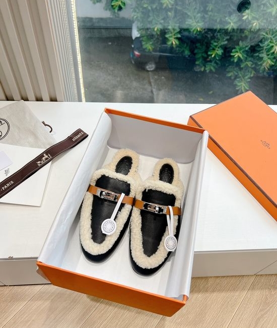 Hermes Fleece Lined Slip On Curly Fur Mule Slippers