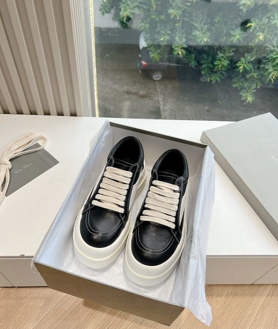 Rick Owens Full Grain Leather High Top Lace-up Casual Sneakers