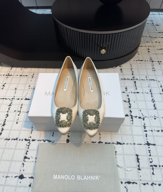 Manolo Blahnik MB Elegant Silk High Heels with Crystal Buckle for Formal Occasions