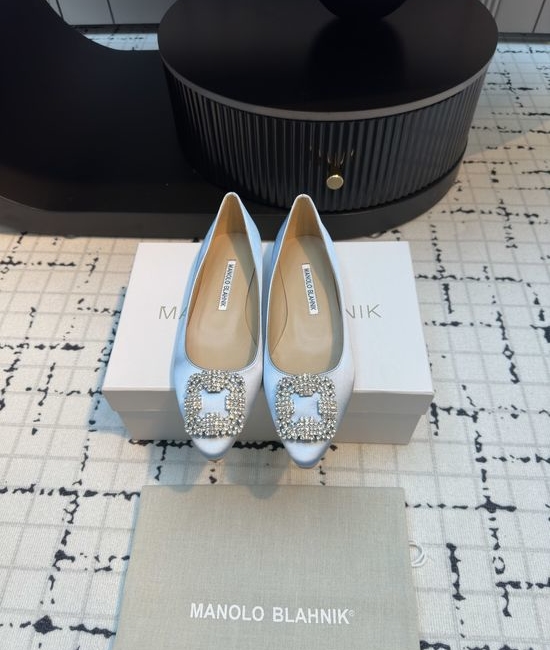 Manolo Blahnik MB Elegant Silk High Heels with Crystal Buckle for Formal Occasions