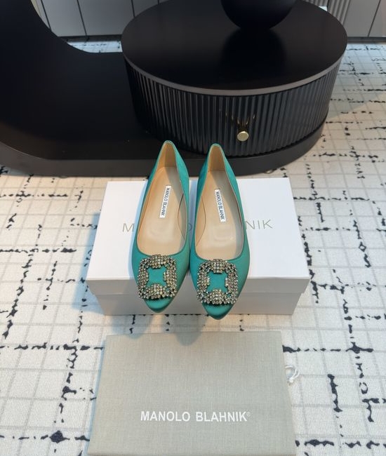 Manolo Blahnik MB Comfortable Satin High Heels with Crystal Buckle for Banquets