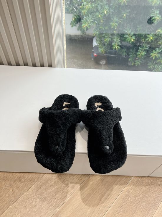 Loewe Faux Fur Lined Mary Jane Mules Round Toe Carved Slippers