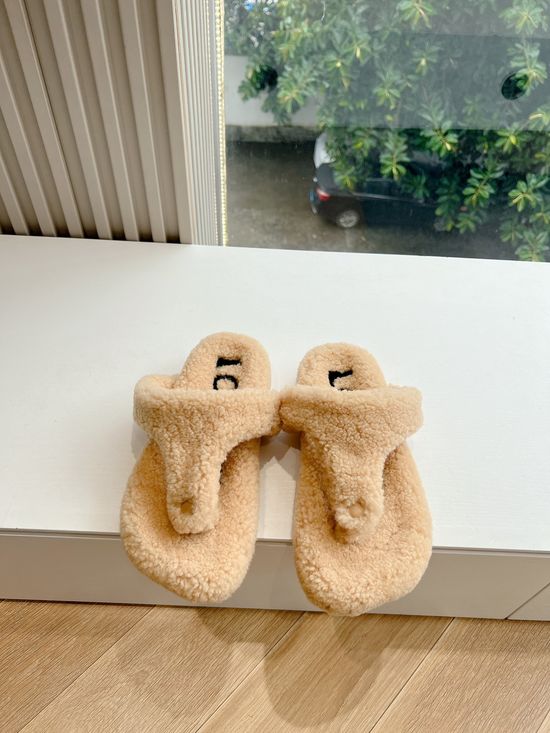 Loewe Faux Fur Lined Mary Jane Mules Round Toe Carved Slippers