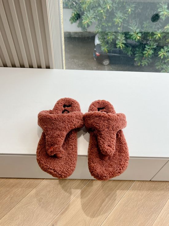 Loewe Faux Fur Lined Mary Jane Mules Round Toe Carved Slippers