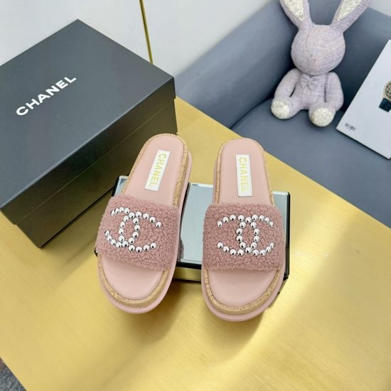 Chanel Sheepskin Upper Flat Slippers With Rubber Sole