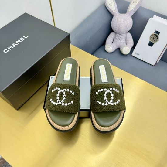 Chanel Sheepskin Upper Flat Slippers With Rubber Sole