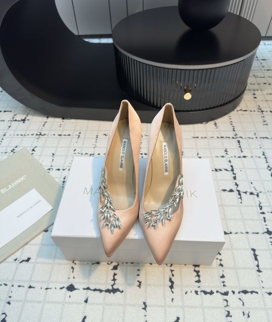Manolo Blahnik MB Luxury Embellished Silk High Heel Pumps