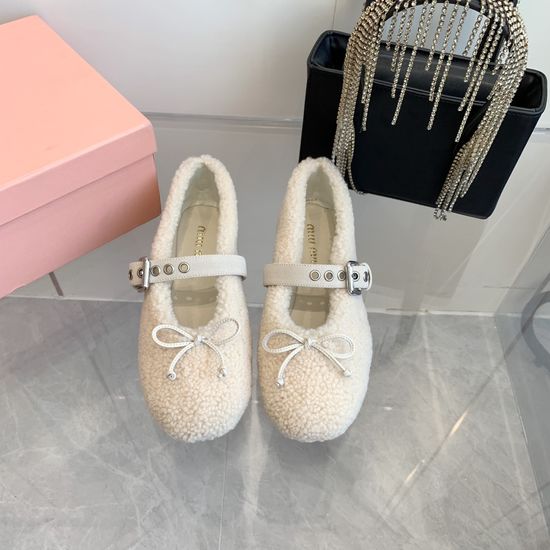 Miu Miu Plush Loafers Comfortable Upper Soft Sole Casual Shoes
