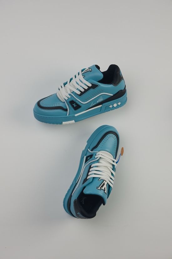 Louis Vuitton Woven Rivet Casual Sneakers with Premium Craftsmanship