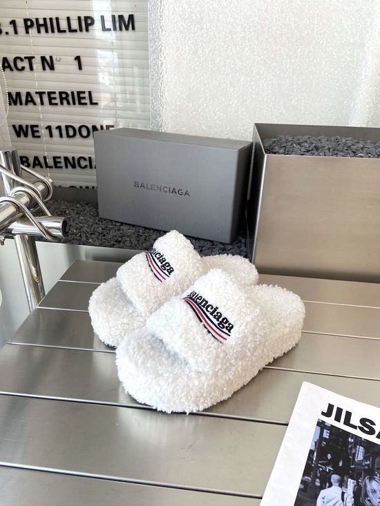 Balenciaga Curly Fleece Embroidered Slip-on Slippers
