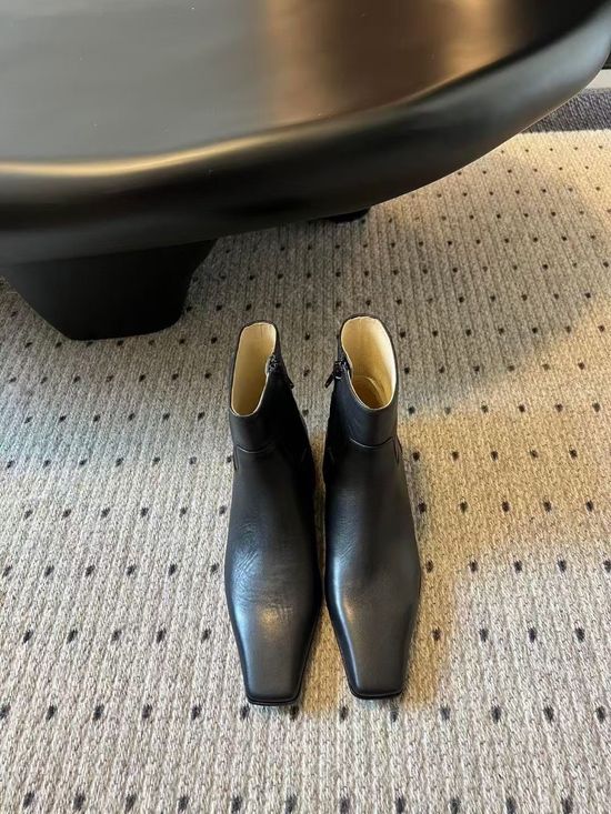 Khaite Fashion Leather Ankle Boots Slim Fit Comfortable All-match