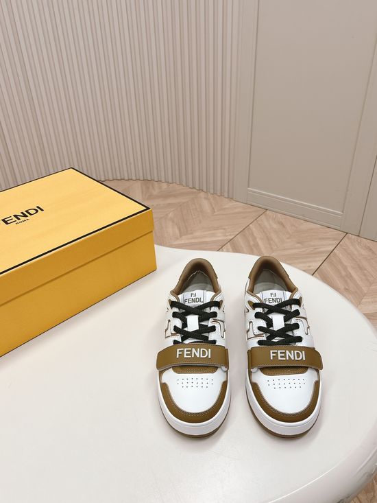 Fendi Classic Spliced Leather Casual Sneakers Versatile Daily Footwear
