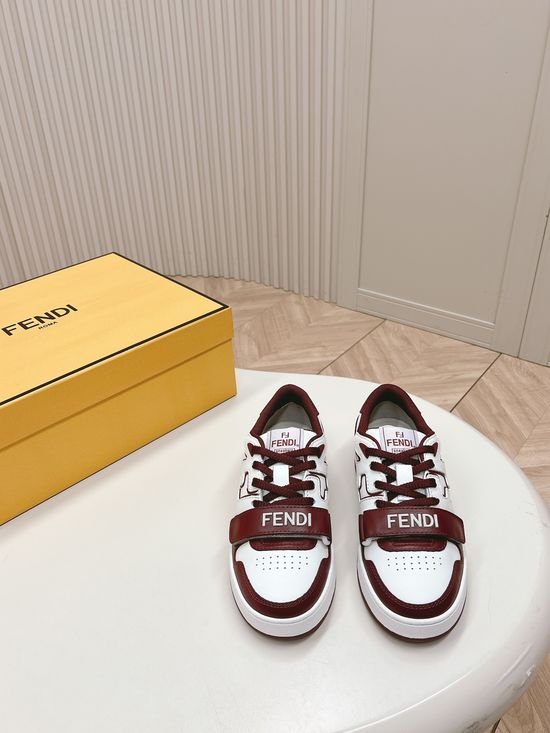 Fendi Classic Spliced Leather Casual Sneakers Versatile Daily Footwear