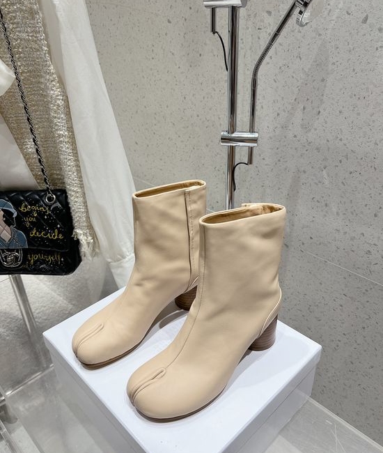 Maison Margiela Classic Split Toe Comfortable Casual Ankle Boots