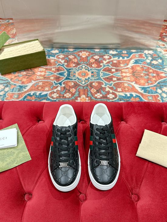 Gucci Classic Embroidered Low Top Casual Comfortable Sneakers