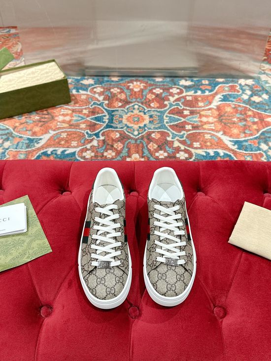Gucci Classic Embroidery Casual Comfortable Low Top Leather Sneakers